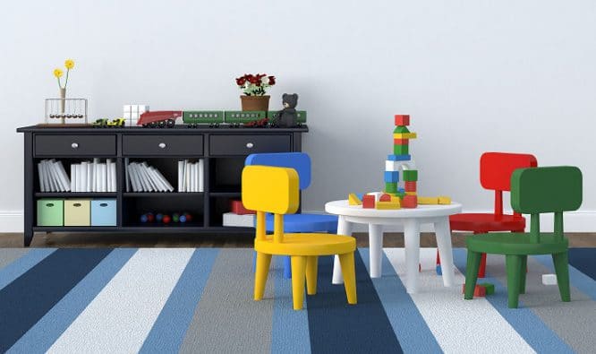 Spieltisch im Kinderzimmer