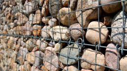 Gabionen Drahtgitter- mit Steinen gefüllt