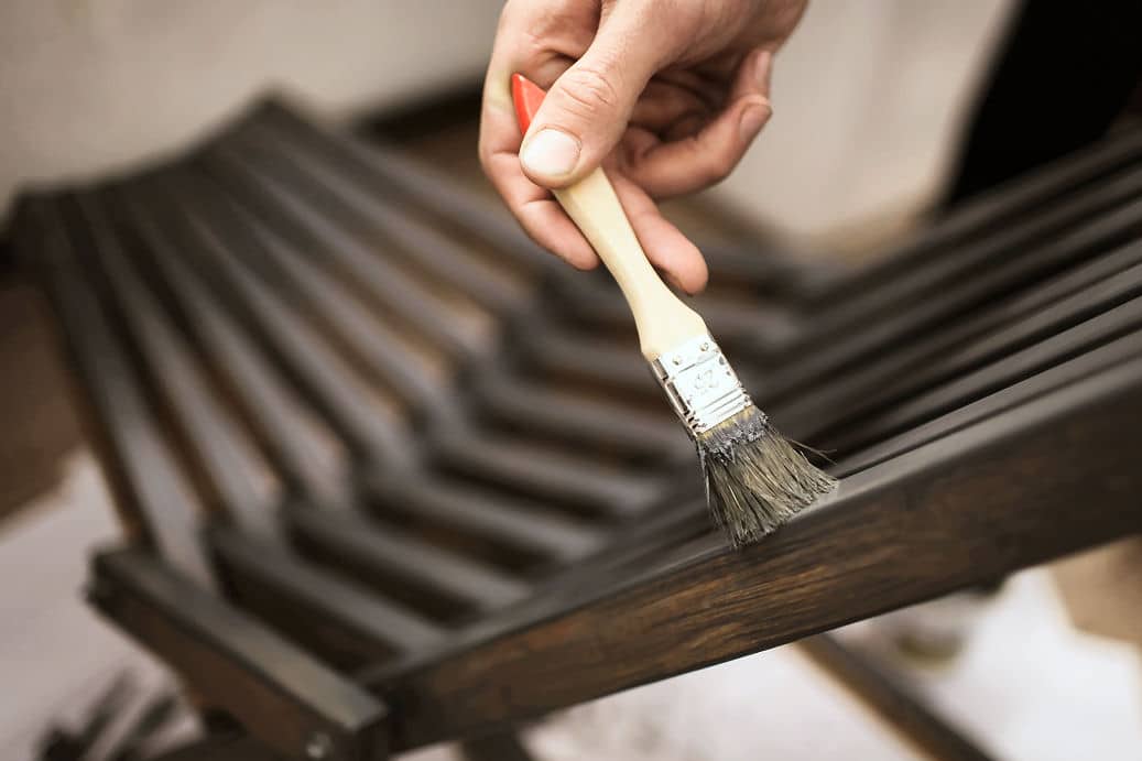 Holz lackieren auf schon lackiertem Holz - Heimwerker Tipps