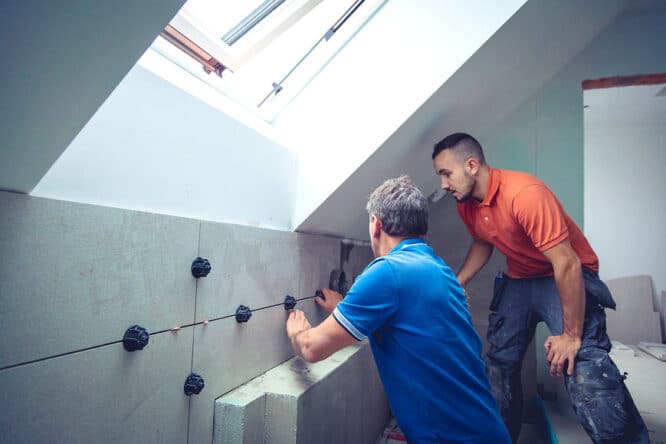 Wie gründlich und umfassend das Renovieren einer Wohnung letztlich ausfallen kann, hängt nicht nur von der Zeit, die man hat ab, sondern auch vom Budget ab. 