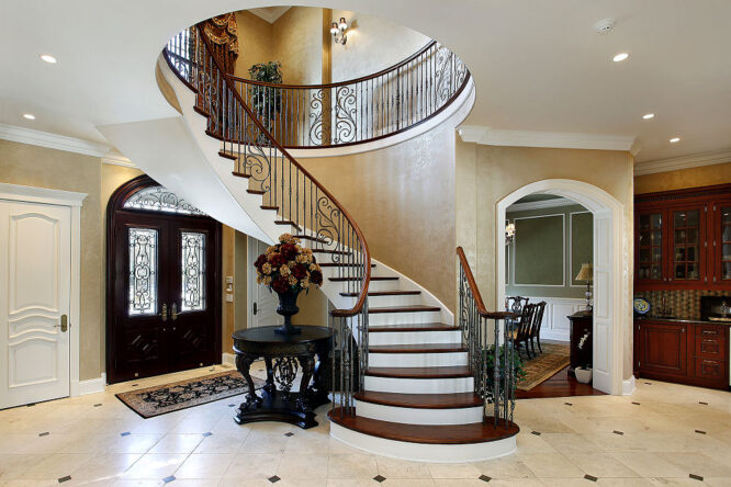 Dynamisch, platzsparend, elegant -Kein Wunder, dass es sich bei gewendelten Treppen um die beliebteste aller Arten von Treppen handelt. 
