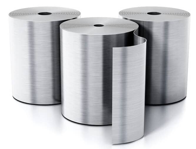 Aluminium zeichnet sich durch sein geringes Gewicht bei gleichzeitig hoher Stabilität, leichte Formbarkeit und Langlebigkeit aus.
