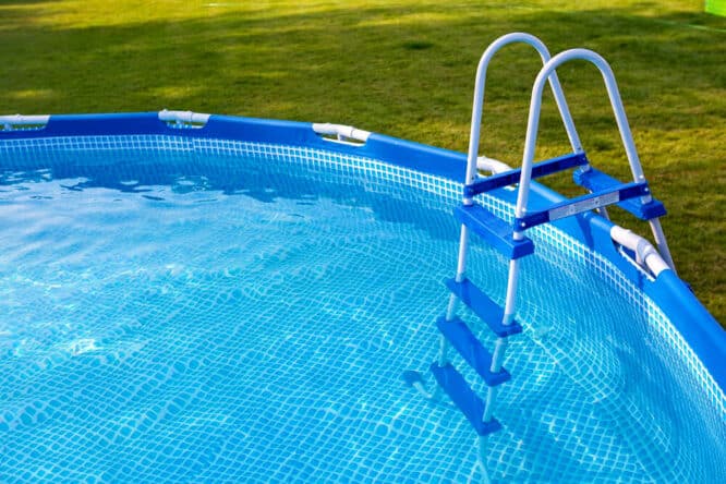 Schritt-für-Schritt einen eingelassenen Pool selber bauen